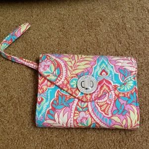 Vera bradley wristlet